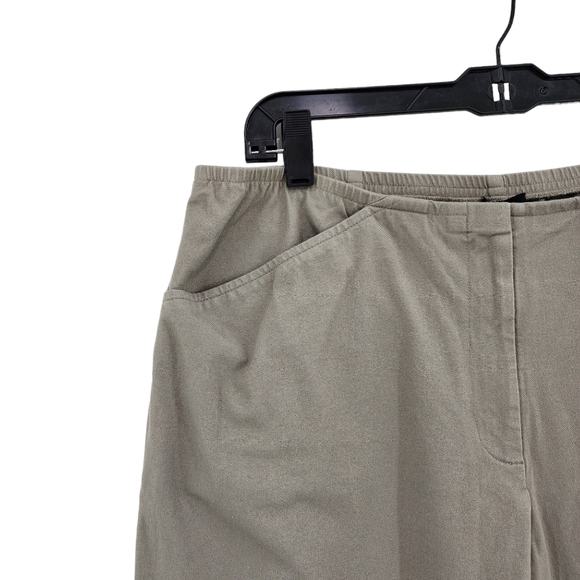 Eileen Fisher Women's Cotton Stretch Straight Leg Capri Pants -L - Picture 2 of 5